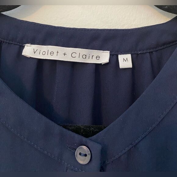 Violet + Claire, Royal Blue, Sleeveless Button Down Blouse, Size M - Picture 4 of 9